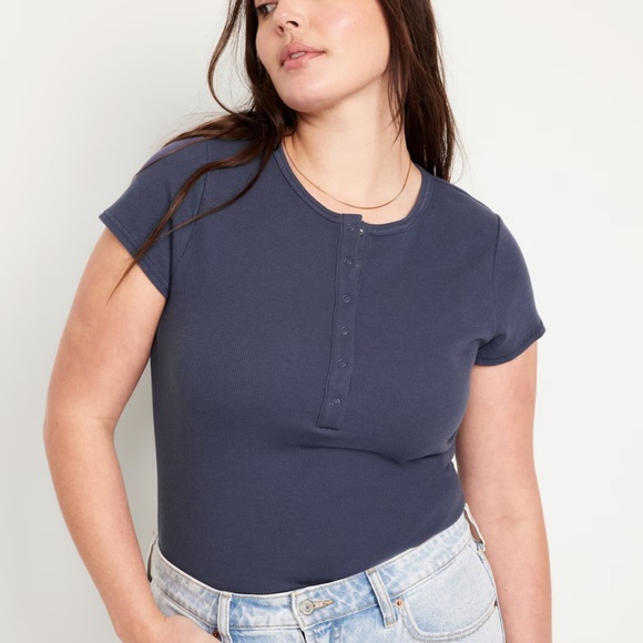 NWT OLD NAVY Short-Sleeve Waffle-Knit Henley Top  Color: Volcanic Glass - Picture 4 of 9